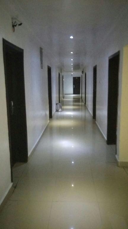 Ben Auto Hotel Lagos Exterior foto